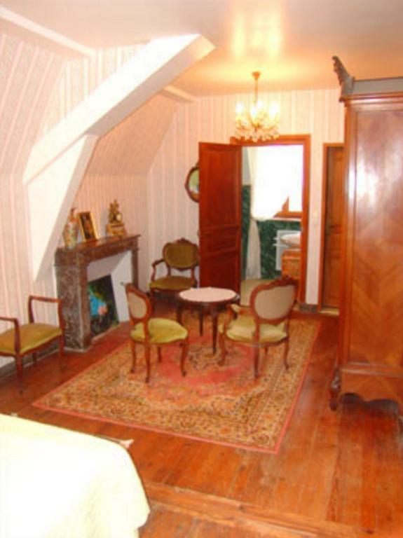 Chateau De La Court D'Aron Saint-Cyr-en-Talmondais Szoba fotó